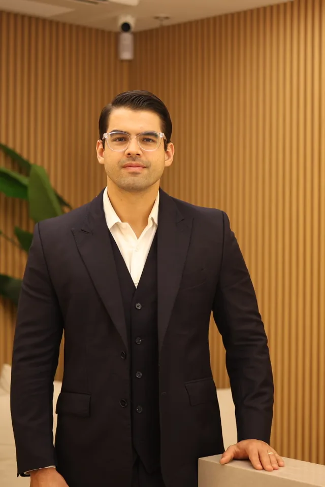 Dr. Jorge Campos na Prestige Clinique